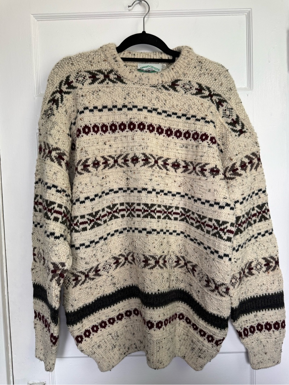 Vintage Aran Crafts Wool Cream Crewneck Sweater w/Burgundy & Black Fair Isle S